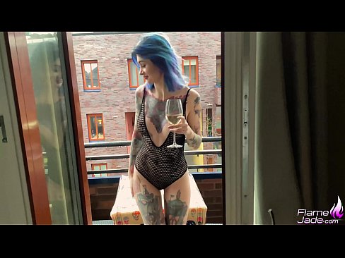 ❤️ Geweldich famke sûget mei in gulp en neukt hertstochtlik ûnder de iepen loft ❌ Pornofideo by wy ️❤